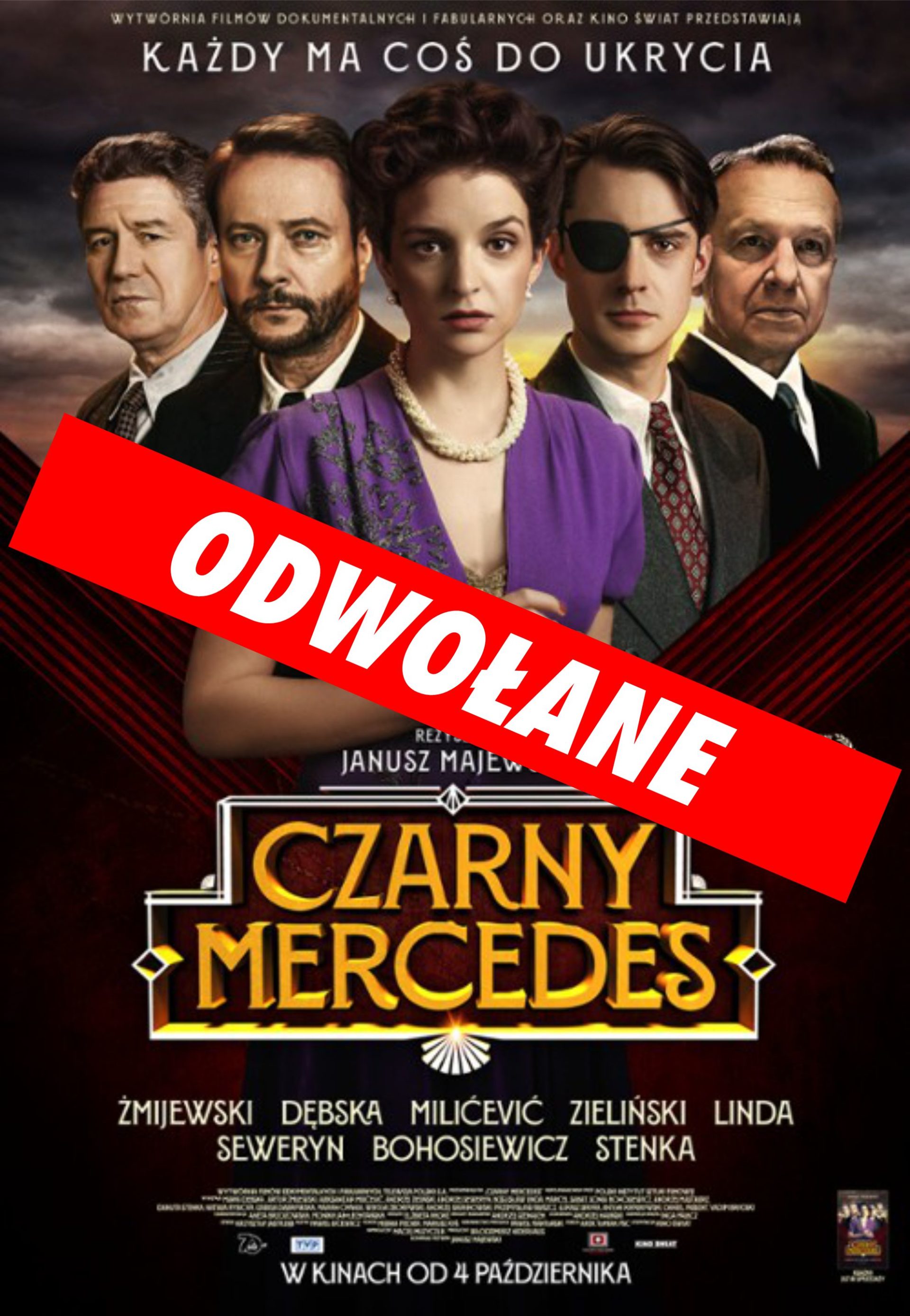 FK Seniora. Czarny mercedes